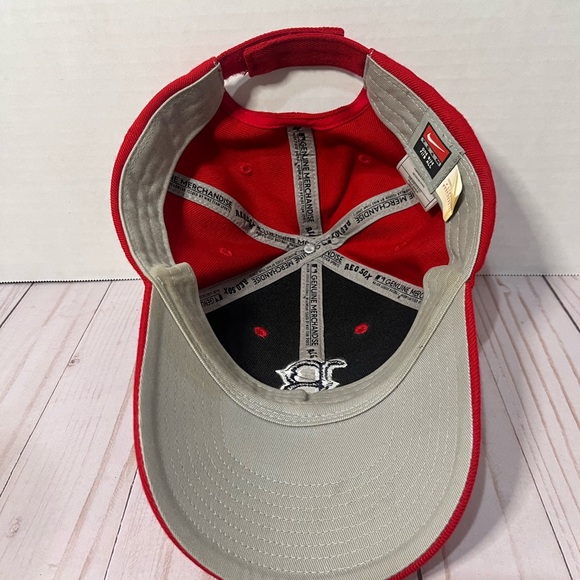 Nike Boston Red Sox Genuine Merchandise Hat - Picture 6 of 7